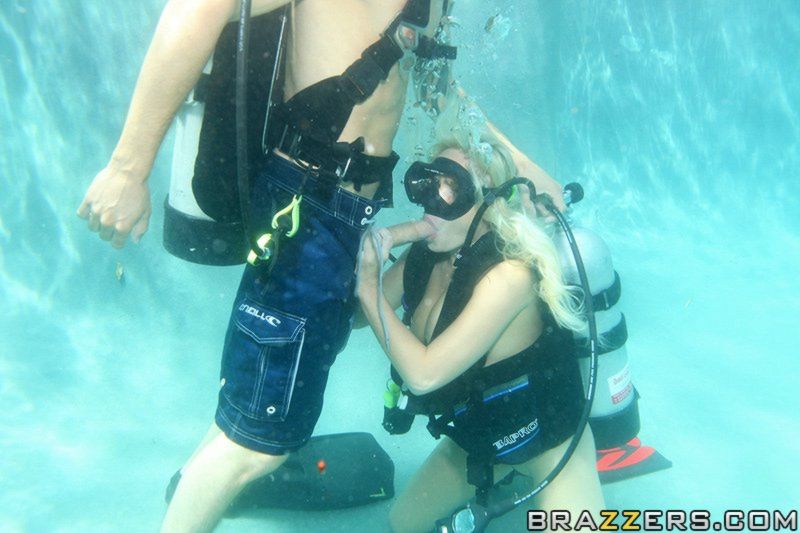 Blonde fucked underwater